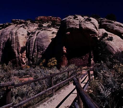 06787_B10_SL_COLOR_WILSON_ARCH_TO_NEWSPAPER_ROCK_STATE PARK_UT_97_16.jpg