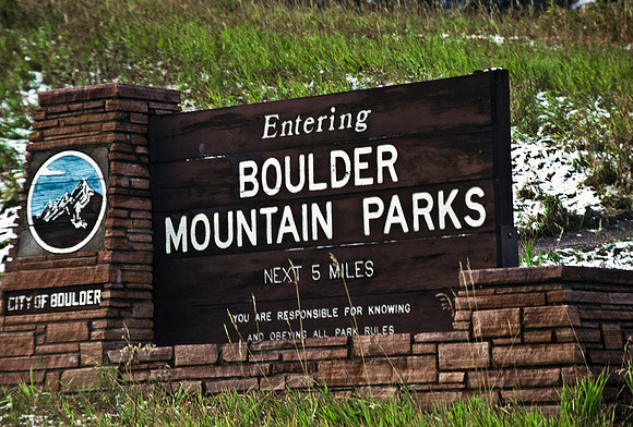 47429_B5_SL_COLOR_HOT_SULPHUR_HWY40_COLORADO_WYOMING_97_01.jpg