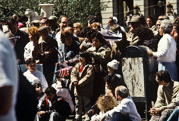 64056_B1_SL_COLOR_ISRALI PARADE_NY_88_03.jpg