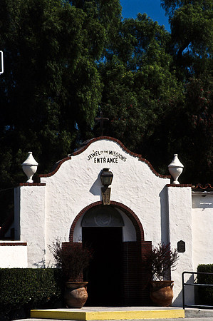 47922_B17_SL_COLOR_CAPISTANO_TO_SANTA_BARBARA_CA_97_20.jpg