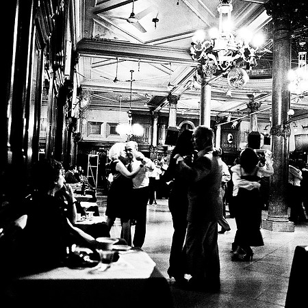 2653_FM_BW_SQ_CAFE_REAL-TANGO_BUENOS_AIRES_ARGENTINA_2004_2