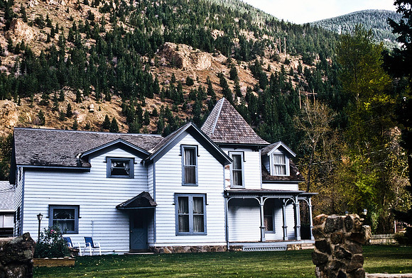 47436_B5_SL_COLOR_ARGOTOWN_HWY40_COLORADO_WY_97_06.jpg