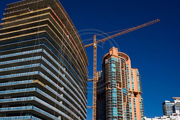 36136_DG_Color_USA_Miami_Beach_FL_Related_GroupZV4N0513