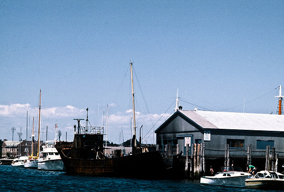 64032_B1_SL_COLOR_NY_80_07.jpg