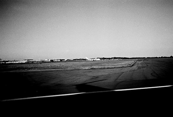 2669_FM_BW_35MM_BUENOS_AIRES_ARGENTINA_2004_3