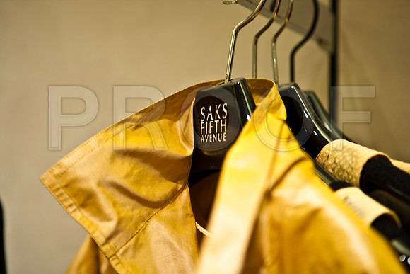 42600_Windows_Mall_Palm_Beach_FL_ZV4N5220