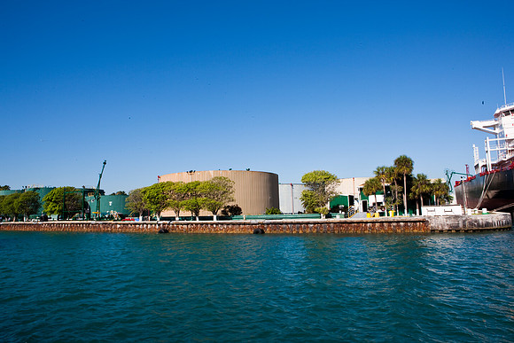 20090421-29001_Fisher_Island_Back_Stage_5L8Y6119