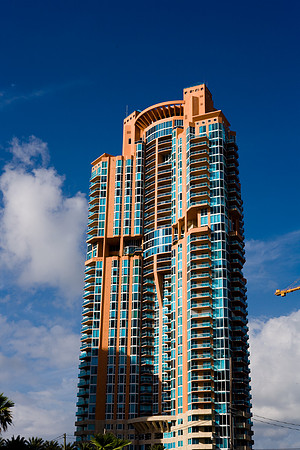 36146_DG_Color_USA_Miami_Beach_FL_Related_Group_South_of_FifthZV4N3257