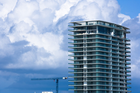 84739_ZV4N_8302_Miami_Fisher_USA