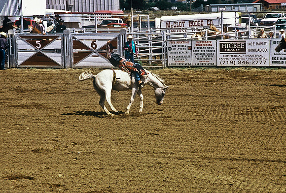 47487_B6_SL_COLOR_TRINIDAD_RODEO_CO_97_09.jpg