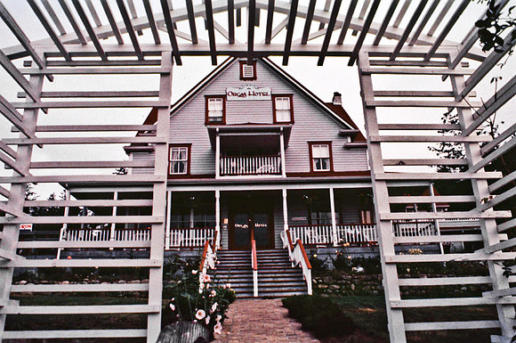 2545_SL_BOX_I_COLOR_OVKA_VICTORIA_CANADA_7