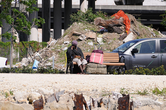 36306_DG_Color_USA_Downtown_Miami_FL_PlazaPlaza_Ditown_Miami_20080314_ZV4N_-2226