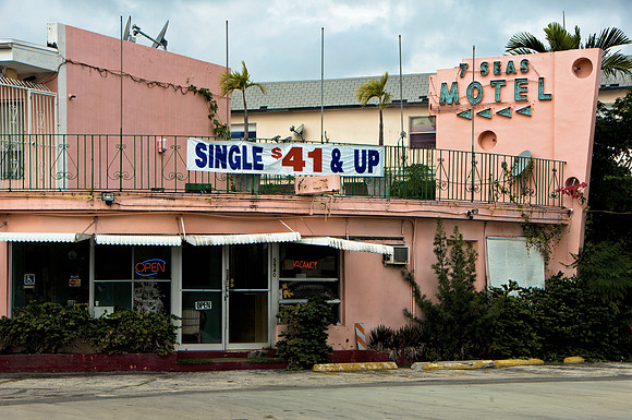 36156_DG_Color_USA_Miami_FL_Biscayne_BlvdDSC_1717_Oasis_Biscayne_BLV_Related 1