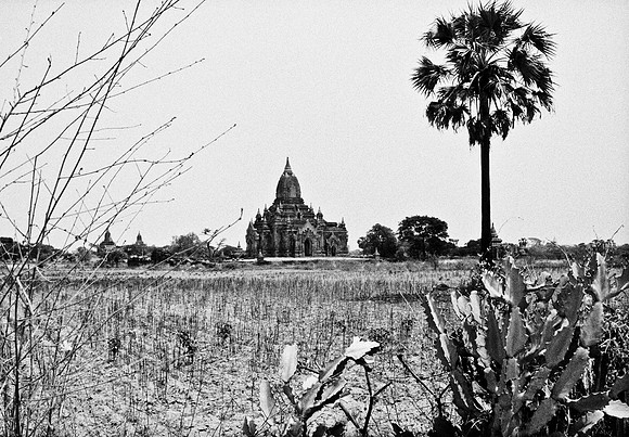 0781_FM_BW_35MM_BURMA_19