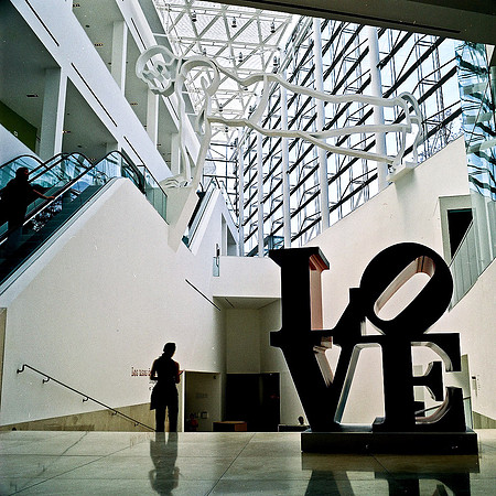 2647_FM_COLOR_SQ_MUSUE_OF-MODERN_ART_BUENOS_AIRES_ARGENTINA_2004