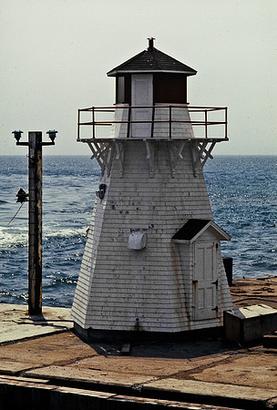 64033_B1_SL_COLOR_NY_78_17.jpg