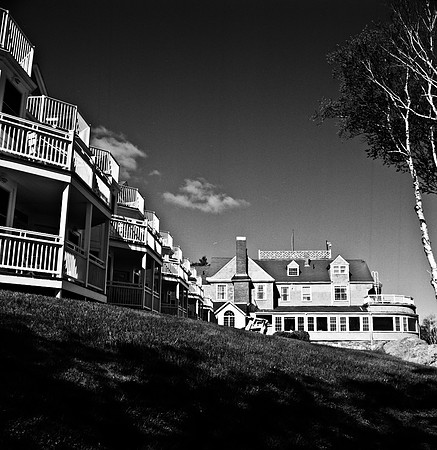 2253_FM_BW_CA_02_1.jpg