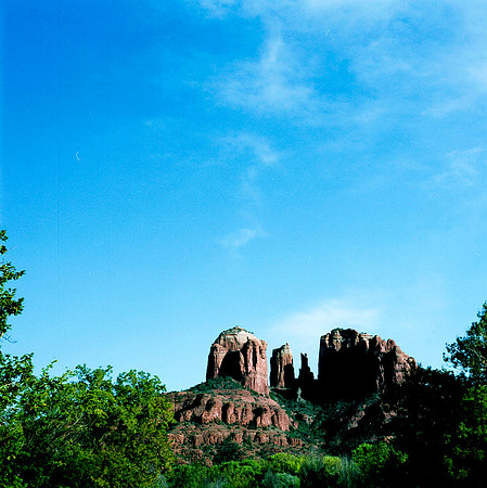 6137_COLOR_SQ_RED_ROCK_CROSSING_SEDONA_AZ_USA_05.jpg