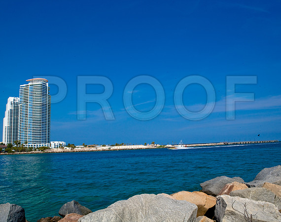 36313_DG_Color_USA_South_Beach_FL_View_of_South_Beach_20080314_ZV4N_-6579