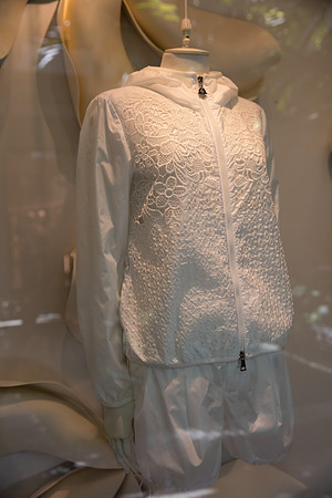 20160417_Mannequins_and_Windows_075A0033