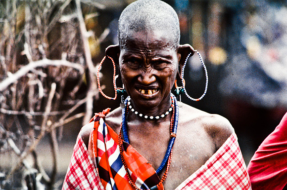 55423_SL_COLOR_TRIBE_CAMP_MASAI_KENYA_AFRICA_1989_11-2