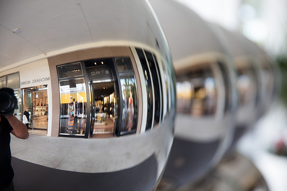 20160417_Mannequins_and_Windows_075A0126