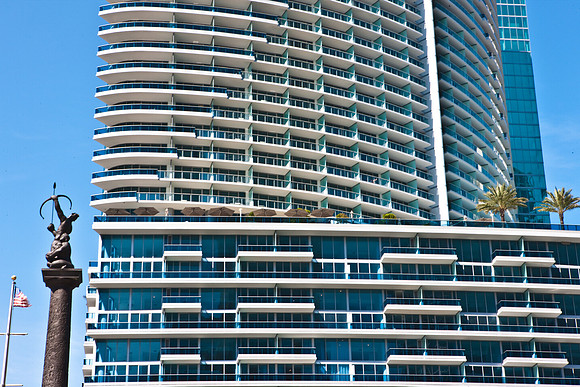3452_DG_Donw_Town_Miami_FL_5L8Y0025