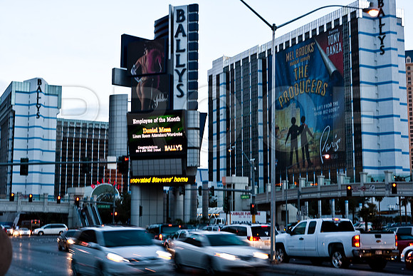 06651_DG_COLOR_LAS_VEGAS_NEVADA_NV_USA_2007_ZV4N_3099