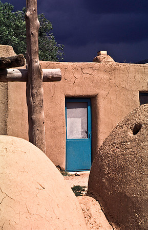 37867_B15_SL_COLOR_TAOS_NM_97_14.jpg