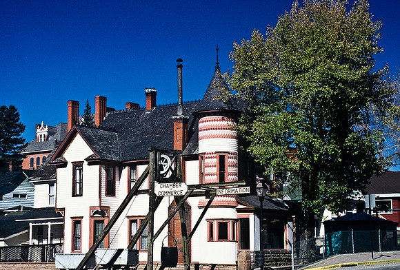 47460_B5_SL_COLOR_FROM_BUENA_VISTA_TO_LEADVILLE_TO_VAIL_COLORADO_WY_97_06.jpg