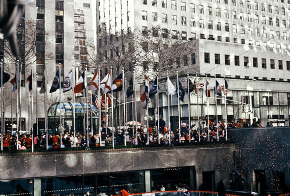 64042_B1_SL_COLOR_NY_86_15.jpg