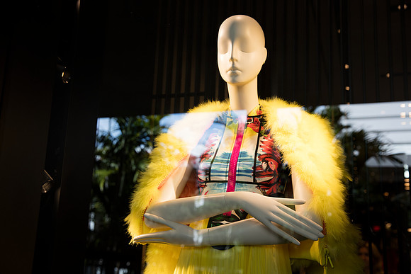 20160417_Mannequins_and_Windows_075A0143