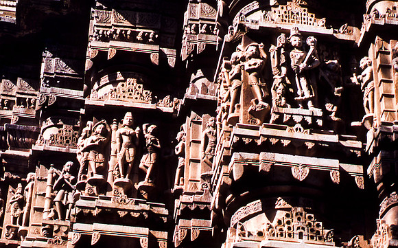 47264_SL_COLOR_INDIA_1987_8
