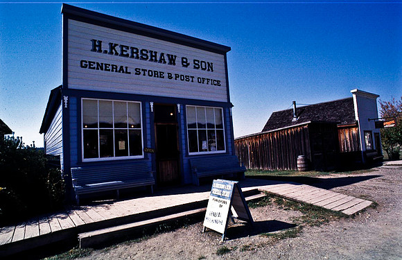 06841_B19_SL_COLOR_BANFF_TO_RADISSON_HOT_SPRINGS_TO_FORT_STEEL_HWY93_95_BC_WS_97_08.jpg