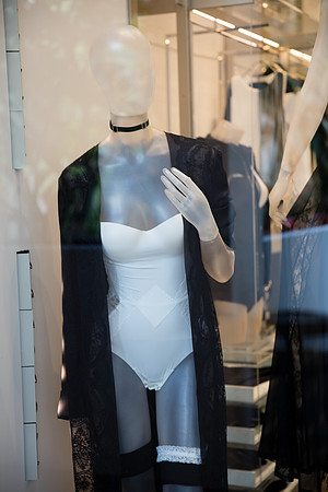 20160417_Mannequins_and_Windows_075A0104