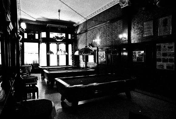 2630_FM_BW_35MM_CAFE_BUENOS_AIRES_ARGENTINA_2004_24
