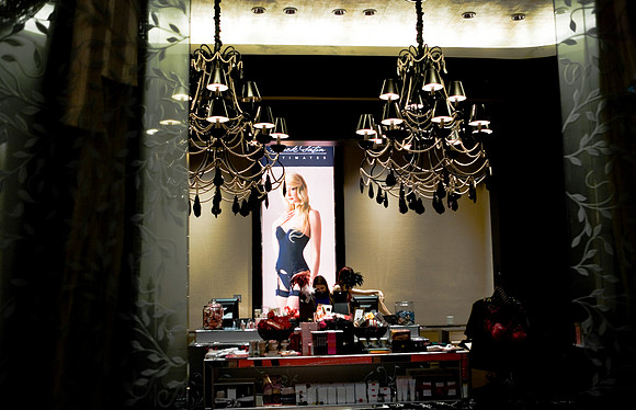 06650_DG_COLOR_LAS_VEGAS_NEVADA_NV_USA_2007_ZV4N_3056