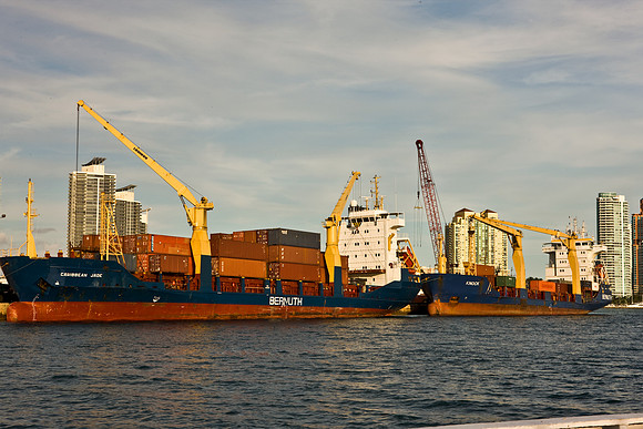 3104_DG_Port_Cargo_Miami_Beach_FL_5L8Y7485