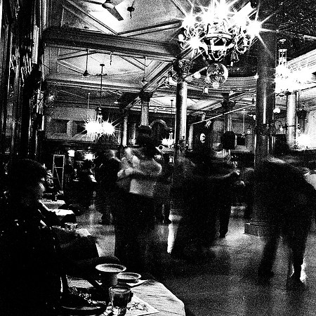 2652_FM_BW_SQ_CAFE_REAL-TANGO_BUENOS_AIRES_ARGENTINA_2004_8