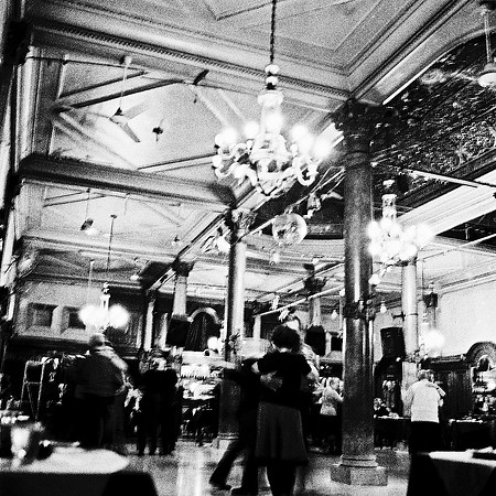 2654_FM_BW_SQ_CAFE_REAL-TANGO_BUENOS_AIRES_ARGENTINA_2004_2