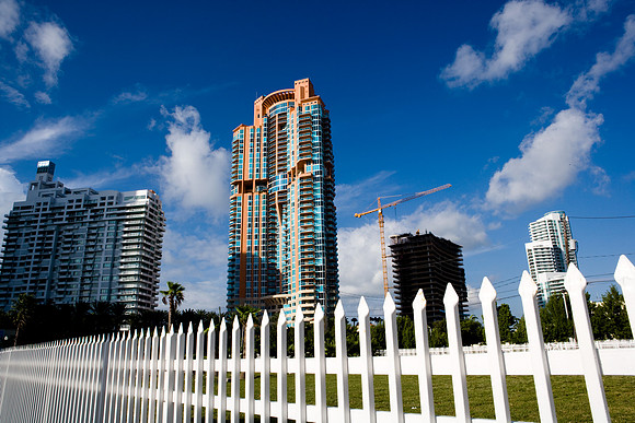 36146_DG_Color_USA_Miami_Beach_FL_Related_Group_South_of_FifthZV4N3254