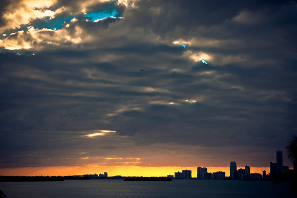 0041_DG_Miami_Sky_line_Florida_USA_20095L8Y1671