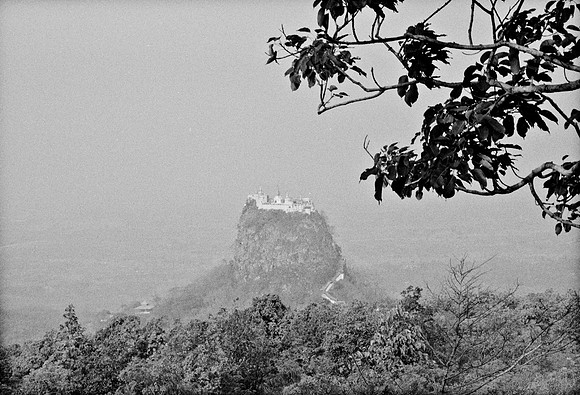 0783_FM_35MM_BW_BURMA_2