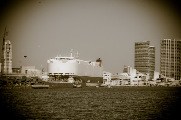 3800_DG_Port_Miami_FL_5L8Y4840