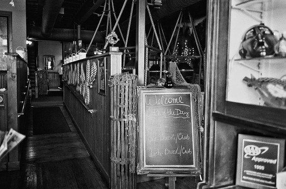 7533_FL_BW_KENTUCKY_01_11.jpg