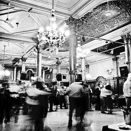2654_FM_BW_SQ_CAFE_REAL-TANGO_BUENOS_AIRES_ARGENTINA_2004_3