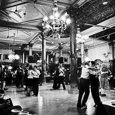 2652_FM_BW_SQ_CAFE_REAL-TANGO_BUENOS_AIRES_ARGENTINA_2004_2