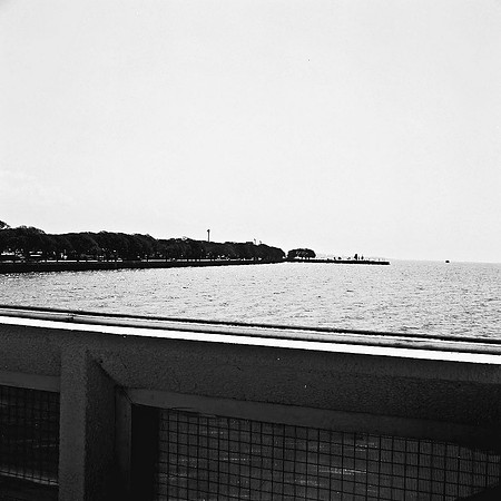 2646_FM_BW_SQ_THE_BAY-RESTAURANT_ARGENTINA_2004