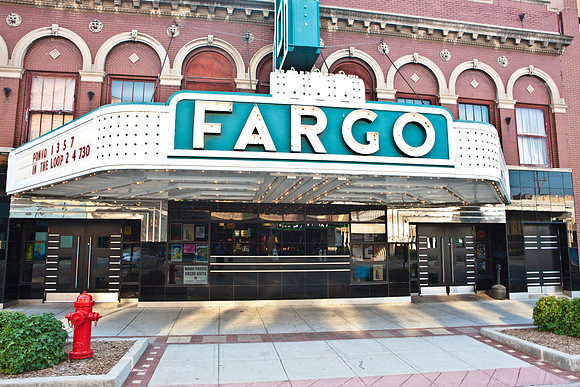 0017_DG_Fargo_North_Dakota_5L8Y3955