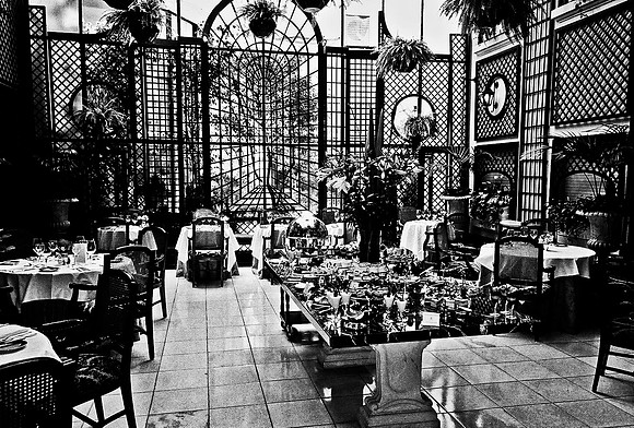 2667_FM_BW_35MM_BUENOS_AIRES_ARGENTINA_2004_6